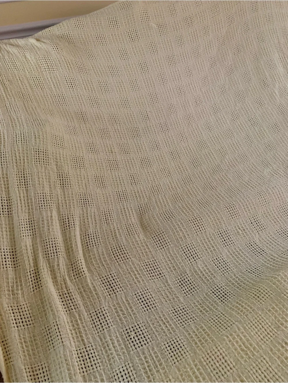 Source Unknown Pale Butter Yellow Waffle Weave Fringe Throw Blanket 108x78”**